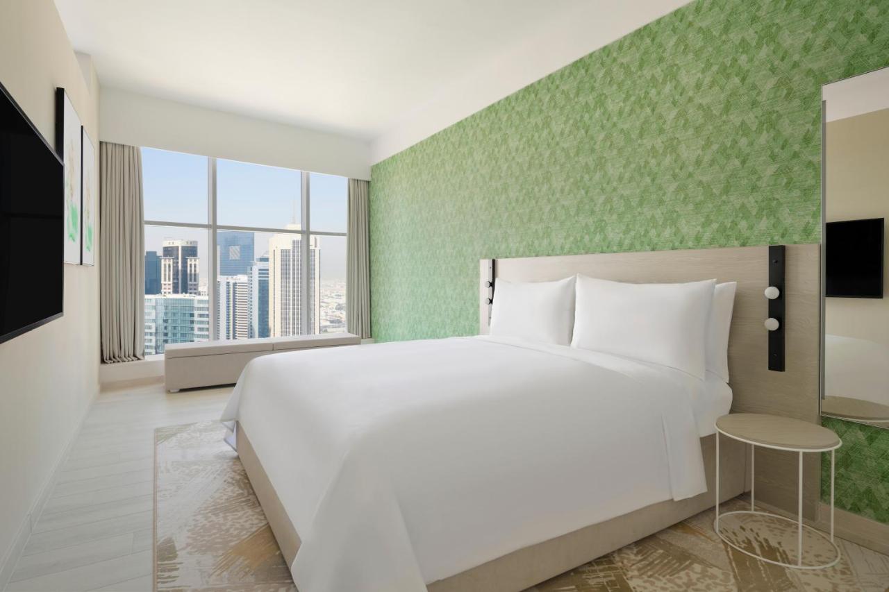 Element By Westin West Bay Doha Hotel Bagian luar foto