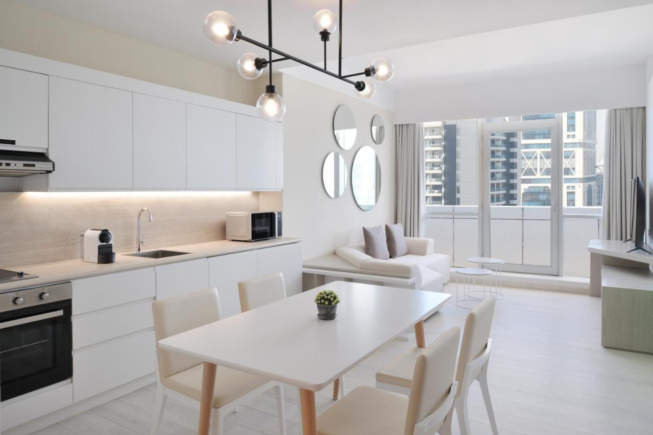 Element By Westin West Bay Doha Hotel Bagian luar foto