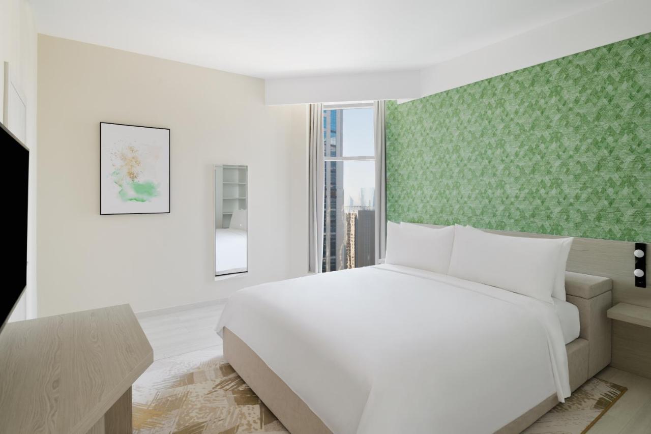 Element By Westin West Bay Doha Hotel Bagian luar foto